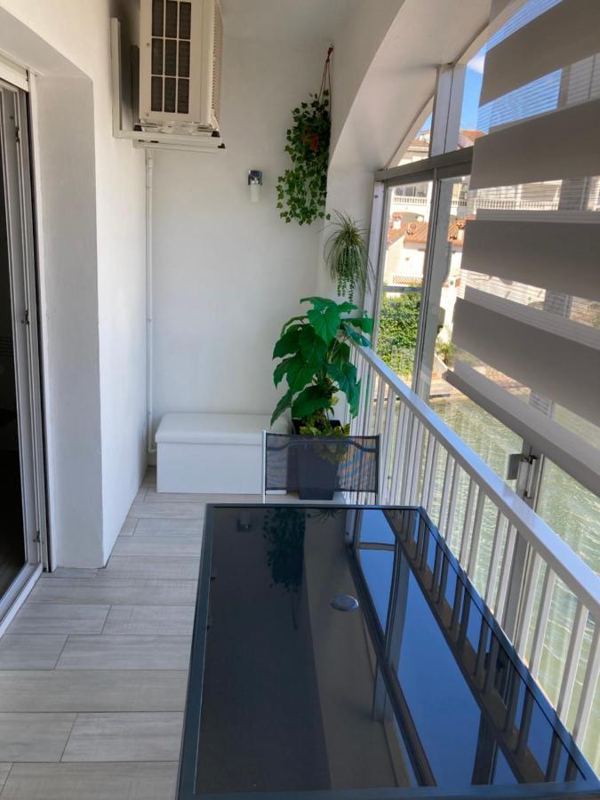 Superbe Appartement , Tout Confort, 40 M2 + 10 M2 Terrasse Empuriabrava Dış mekan fotoğraf